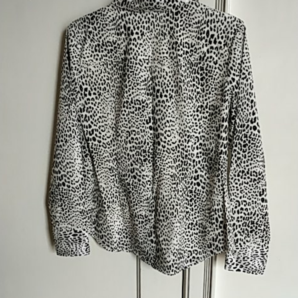 Worthington animal print buttondown blouse - Picture 2 of 3